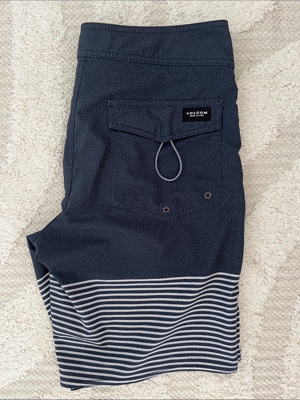 Volcom Mod-Tech Swim Trunks - Picture 3 of 8